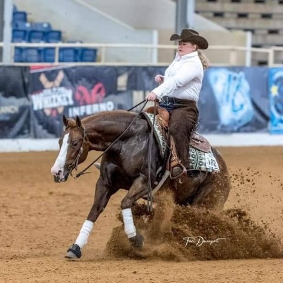 Meet your Posher, Nichole - Picture 1 of 1